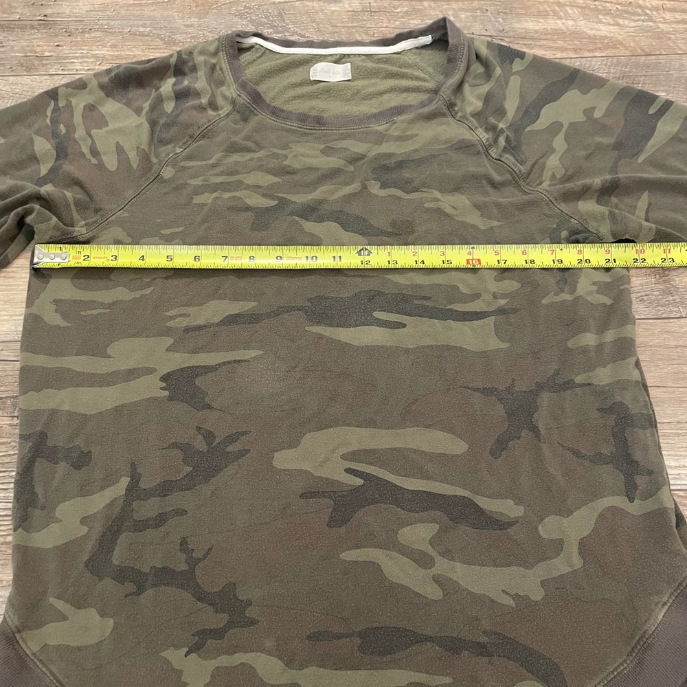 Olive Camo Raglan Sweatshirt XL Curved Hem Earthy Military Streetwear Relaxed - Picture 4 of 8